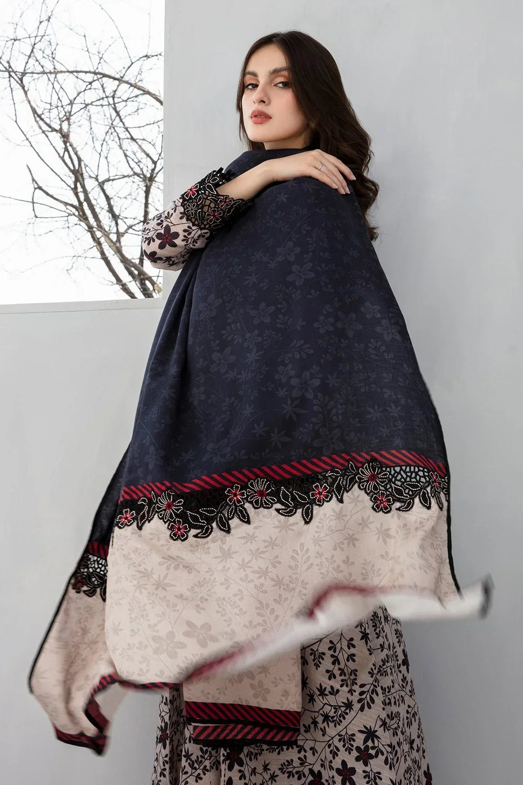 3PC LAWN PRINTED SHIRT WITH LAWN PRINTED DUAPTTA AND TROUSER-4002